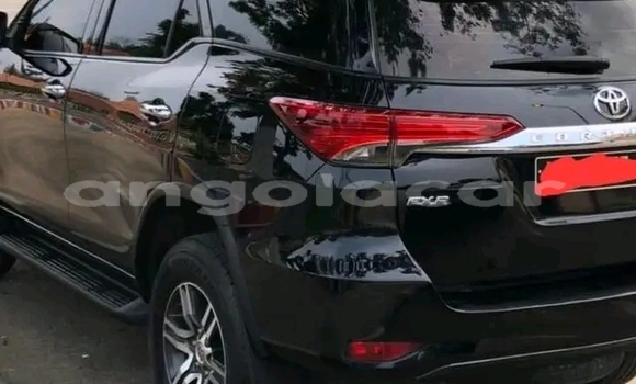 Acheter Occasion Voiture Toyota Fortuner Noir à Luanda, Province de Luanda Acheter Occasion Voiture Toyota Fortuner Noir à Luanda, Province de Luanda