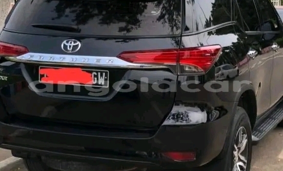 Acheter Occasion Voiture Toyota Fortuner Noir à Luanda, Province de Luanda Acheter Occasion Voiture Toyota Fortuner Noir à Luanda, Province de Luanda