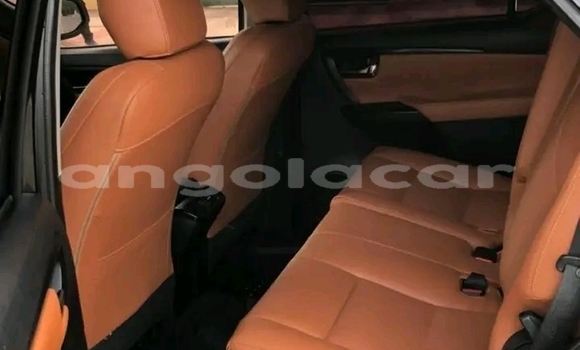 Acheter Occasion Voiture Toyota Fortuner Noir à Luanda, Province de Luanda Acheter Occasion Voiture Toyota Fortuner Noir à Luanda, Province de Luanda