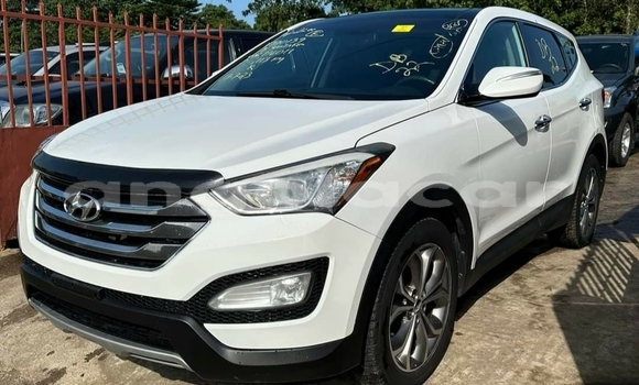Acheter Occasion Voiture Hyundai Santa Fe Blanc à Luanda, Province de Luanda Acheter Occasion Voiture Hyundai Santa Fe Blanc à Luanda, Province de Luanda
