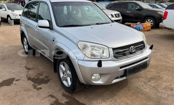 Comprar Usado Toyota RAV4 Prata Carro em Luanda em Luanda Province Comprar Usado Toyota RAV4 Prata Carro em Luanda em Luanda Province