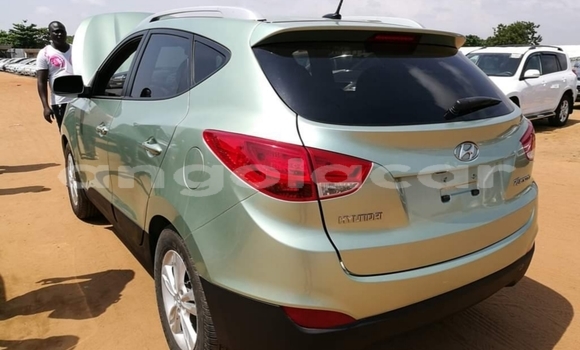 Buy Used Hyundai Tucson Green Car in Luanda in Luanda Province Buy Used Hyundai Tucson Green Car in Luanda in Luanda Province