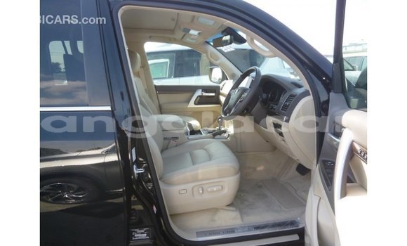 Comprar Importar Toyota Land Cruiser Preto Carro em Import - Dubai em Bengo Province Comprar Importar Toyota Land Cruiser Preto Carro em Import - Dubai em Bengo Province