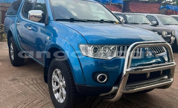Acheter Occasion Voiture Mitsubishi L200 Bleu à Luanda, Province de Luanda