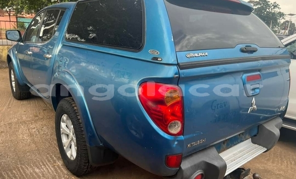 Acheter Occasion Voiture Mitsubishi L200 Bleu à Luanda, Province de Luanda Acheter Occasion Voiture Mitsubishi L200 Bleu à Luanda, Province de Luanda