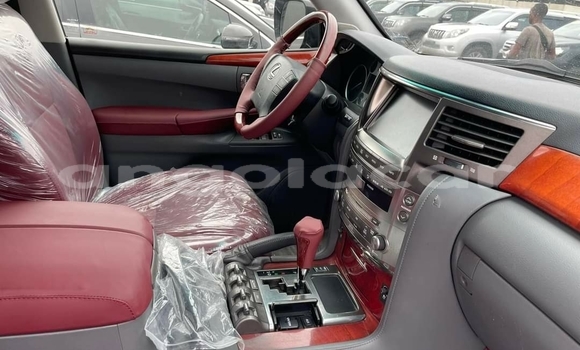 Acheter Occasion Voiture Lexus LX 570 Gris à Luanda, Province de Luanda Acheter Occasion Voiture Lexus LX 570 Gris à Luanda, Province de Luanda