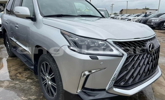 Acheter Occasion Voiture Lexus LX 570 Gris à Luanda, Province de Luanda Acheter Occasion Voiture Lexus LX 570 Gris à Luanda, Province de Luanda