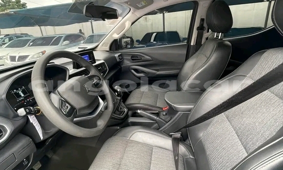 Comprar Usado Peugeot 107 Prata Carro em Luanda em Luanda Province Comprar Usado Peugeot 107 Prata Carro em Luanda em Luanda Province