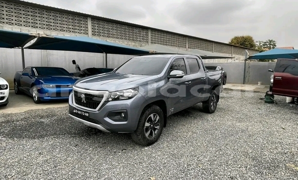 Comprar Usado Peugeot 107 Prata Carro em Luanda em Luanda Province Comprar Usado Peugeot 107 Prata Carro em Luanda em Luanda Province