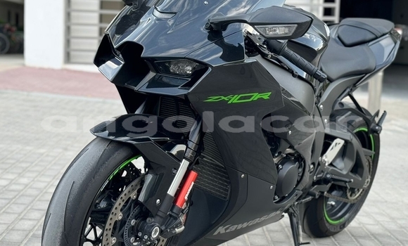 Comprar Usado Kawasaki Ninja ZX-10R Preto Moto em Luanda em Luanda Province
