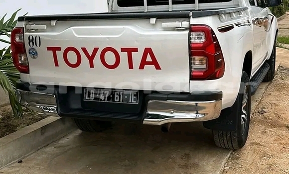 Buy Used Toyota Hilux White Car in Luanda in Luanda Province Buy Used Toyota Hilux White Car in Luanda in Luanda Province