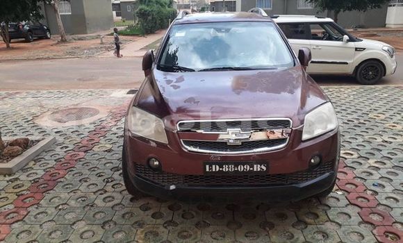 Comprar Usado Chevrolet Captiva Marrom Carro em Luanda em Luanda Province