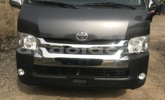Acheter Occasion Voiture Toyota Hiace Gris à Luanda, Province de Luanda Acheter Occasion Voiture Toyota Hiace Gris à Luanda, Province de Luanda