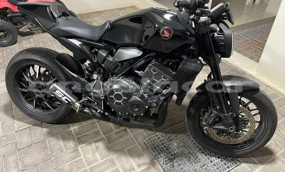 Comprar Usado Honda CB Preto Moto em Benguela em Benguela