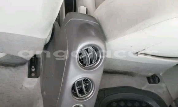 Acheter Occasion Voiture Nissan Almera Blanc à Luanda, Province de Luanda Acheter Occasion Voiture Nissan Almera Blanc à Luanda, Province de Luanda