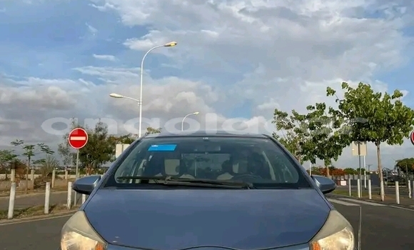 Acheter Occasion Voiture Toyota Yaris Bleu à Luanda, Province de Luanda Acheter Occasion Voiture Toyota Yaris Bleu à Luanda, Province de Luanda