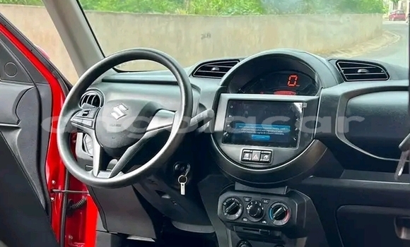 Acheter Occasion Voiture Suzuki Swift Rouge à Luanda, Province de Luanda Acheter Occasion Voiture Suzuki Swift Rouge à Luanda, Province de Luanda