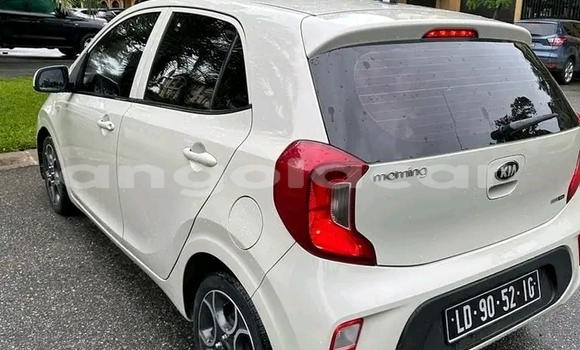 Acheter Occasion Voiture Kia Morning Blanc à Luanda, Province de Luanda Acheter Occasion Voiture Kia Morning Blanc à Luanda, Province de Luanda