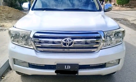 Comprar Usado Toyota Land Cruiser Branco Carro em Luanda em Luanda Province Comprar Usado Toyota Land Cruiser Branco Carro em Luanda em Luanda Province