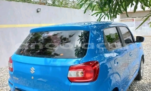 Buy Used Suzuki Swift Blue Car in Luanda in Luanda Province