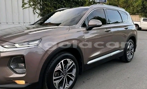 Buy Used Hyundai Santa Fe Other Car in Luanda in Luanda Province