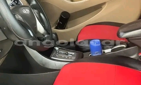 Comprar Usado Hyundai Elantra Vermelho Carro em Luanda em Luanda Province Comprar Usado Hyundai Elantra Vermelho Carro em Luanda em Luanda Province