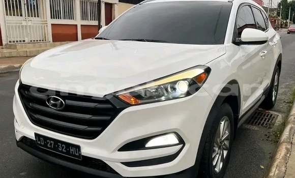 Acheter Occasion Voiture Hyundai Tucson Blanc à Luanda, Province de Luanda Acheter Occasion Voiture Hyundai Tucson Blanc à Luanda, Province de Luanda