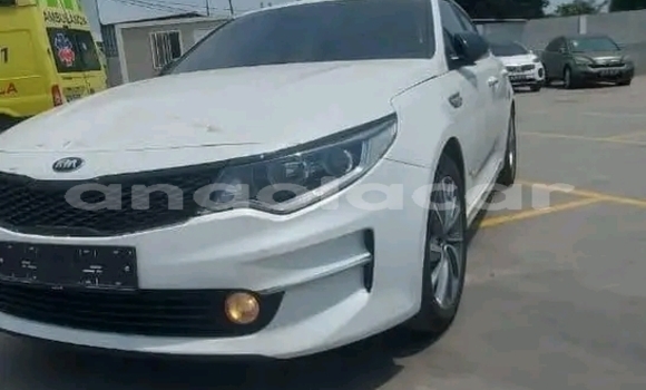 Comprar Usado Kia K5 Branco Carro em Luanda em Luanda Province Comprar Usado Kia K5 Branco Carro em Luanda em Luanda Province