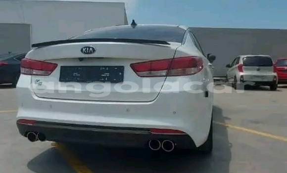 Comprar Usado Kia K5 Branco Carro em Luanda em Luanda Province Comprar Usado Kia K5 Branco Carro em Luanda em Luanda Province