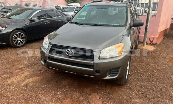 Comprar Usado Toyota RAV4 Outro Carro em Luanda em Luanda Province Comprar Usado Toyota RAV4 Outro Carro em Luanda em Luanda Province