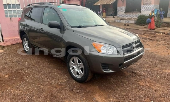 Comprar Usado Toyota RAV4 Outro Carro em Luanda em Luanda Province Comprar Usado Toyota RAV4 Outro Carro em Luanda em Luanda Province
