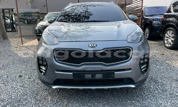 Comprar Usado Kia Sportage Prata Carro em Luanda em Luanda Province