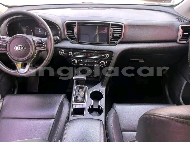 Big with watermark kia sportage luanda province luanda 34324