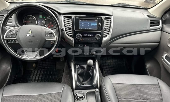 Buy Used Mitsubishi L200 Silver Car in Luanda in Luanda Province Buy Used Mitsubishi L200 Silver Car in Luanda in Luanda Province