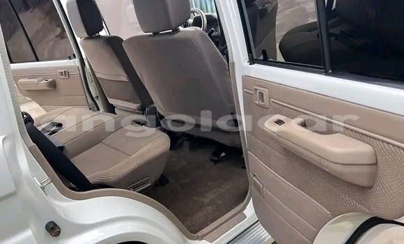 Comprar Usado Toyota Land Cruiser Branco Carro em Luanda em Luanda Province Comprar Usado Toyota Land Cruiser Branco Carro em Luanda em Luanda Province