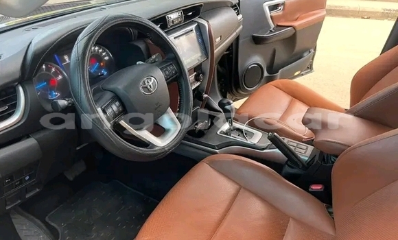 Buy Used Toyota Fortuner Black Car in Luanda in Luanda Province Buy Used Toyota Fortuner Black Car in Luanda in Luanda Province