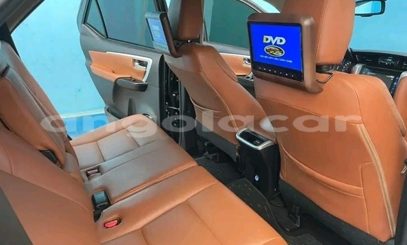 Buy Used Toyota Fortuner Black Car in Luanda in Luanda Province Buy Used Toyota Fortuner Black Car in Luanda in Luanda Province