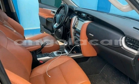 Buy Used Toyota Fortuner Black Car in Luanda in Luanda Province Buy Used Toyota Fortuner Black Car in Luanda in Luanda Province