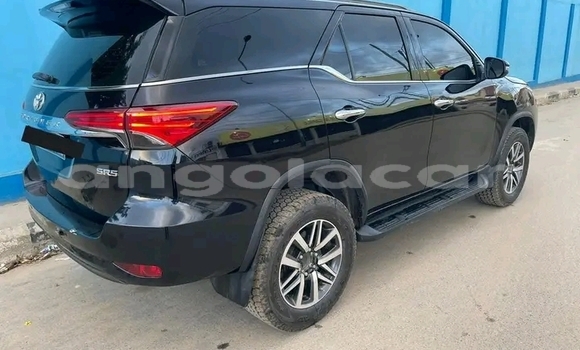 Buy Used Toyota Fortuner Black Car in Luanda in Luanda Province Buy Used Toyota Fortuner Black Car in Luanda in Luanda Province