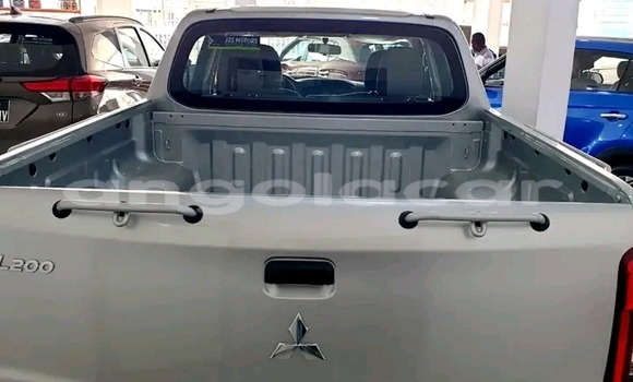 Comprar Usado Mitsubishi L200 Outro Carro em Luanda em Luanda Province Comprar Usado Mitsubishi L200 Outro Carro em Luanda em Luanda Province