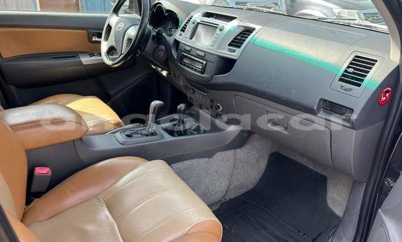 Comprar Usado Toyota Hilux Preto Carro em Luanda em Luanda Province Comprar Usado Toyota Hilux Preto Carro em Luanda em Luanda Province