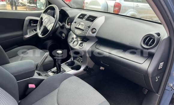 Buy Used Toyota RAV4 Blue Car in Luanda in Luanda Province Buy Used Toyota RAV4 Blue Car in Luanda in Luanda Province