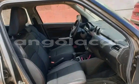 Buy Used Suzuki Swift Silver Car in Luanda in Luanda Province Buy Used Suzuki Swift Silver Car in Luanda in Luanda Province
