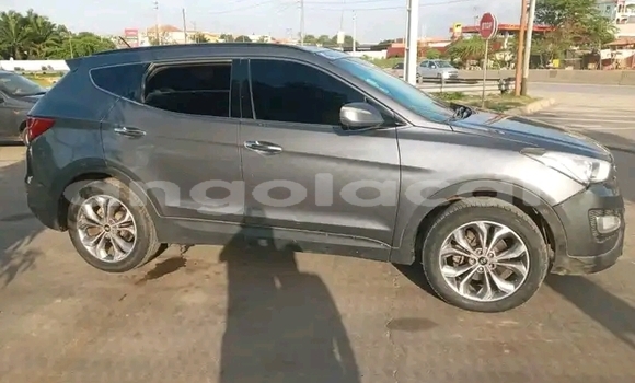 Buy Used Hyundai Santa Fe Silver Car in Luanda in Luanda Province Buy Used Hyundai Santa Fe Silver Car in Luanda in Luanda Province