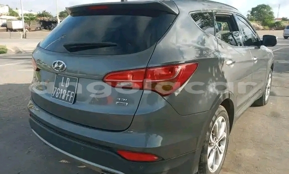 Buy Used Hyundai Santa Fe Silver Car in Luanda in Luanda Province Buy Used Hyundai Santa Fe Silver Car in Luanda in Luanda Province