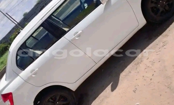 Acheter Occasion Voiture Suzuki Swift Blanc à Luanda, Province de Luanda Acheter Occasion Voiture Suzuki Swift Blanc à Luanda, Province de Luanda