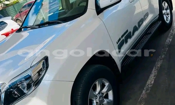 Acheter Occasion Voiture Toyota Land Cruiser Prado Blanc à Luanda, Province de Luanda Acheter Occasion Voiture Toyota Land Cruiser Prado Blanc à Luanda, Province de Luanda