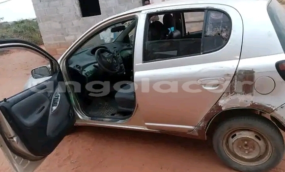 Buy Used Toyota Vitz Silver Car in Luanda in Luanda Province
