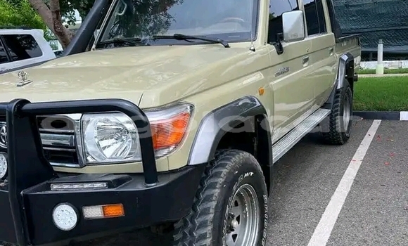 Comprar Usado Toyota Land Cruiser Outro Carro em Luanda em Luanda Province Comprar Usado Toyota Land Cruiser Outro Carro em Luanda em Luanda Province