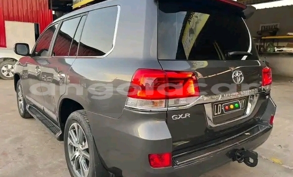Comprar Usado Toyota Land Cruiser Outro Carro em Luanda em Luanda Province